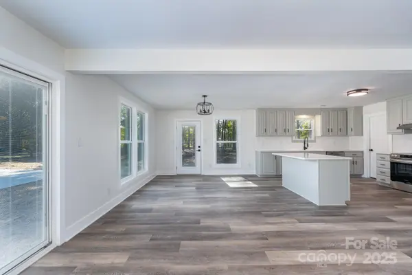 1417 Red Oaks DR, Rock Hill, SC 29730