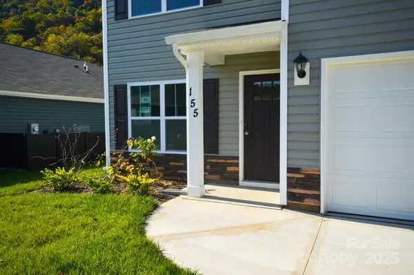 111 Creekwalk LN, Waynesville, NC 28785