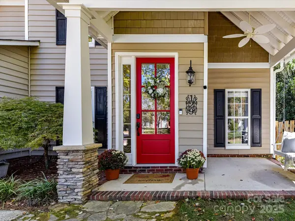 129 Shorecrest DR, Davidson, NC 28036