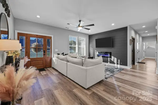 27706 Taylor LN, Albemarle, NC 28001
