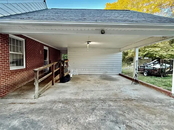 43 Pinecrest AVE, Great Falls, SC 29055