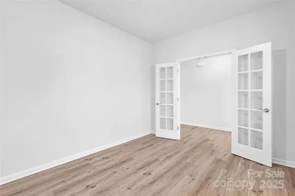 1418 Caracara CT, Belmont, NC 28012