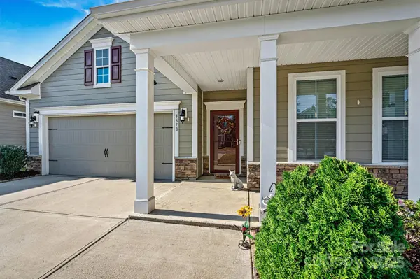 3678 Norman View DR, Sherrills Ford, NC 28673