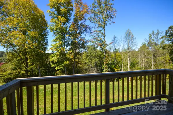 815 Adelston LN, Asheville, NC 28804