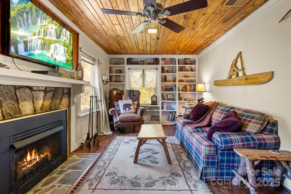 380 Main ST, Chimney Rock, NC 28720