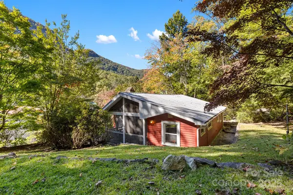 380 Main ST, Chimney Rock, NC 28720