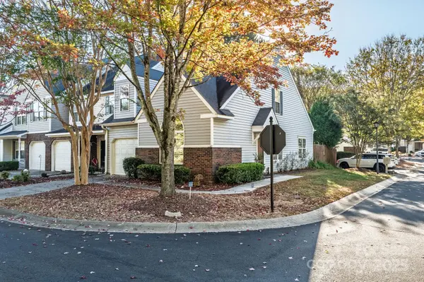 8933 Bryant Field CIR, Charlotte, NC 28277