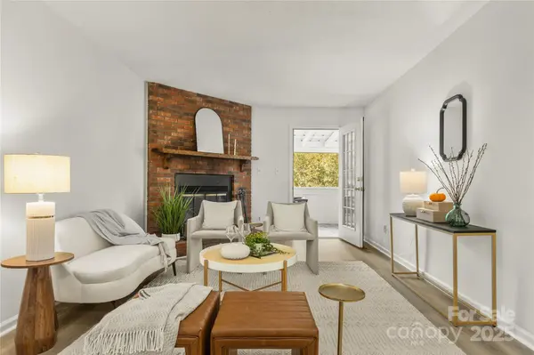 28 Spears AVE, Asheville, NC 28801