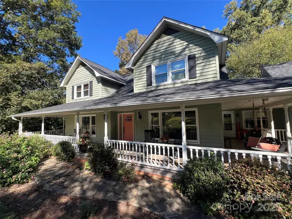 303 Fallingbrook DR, Belmont, NC 28012