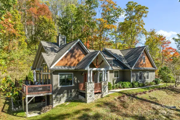 75 Winding Ridge RD, Fairview, NC 28730