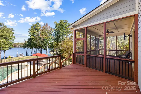 3099 Willow Breeze LN, York, SC 29745
