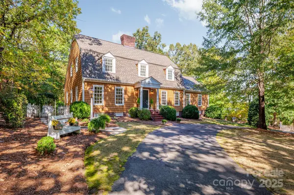 674 Abington DR NE, Concord, NC 28025