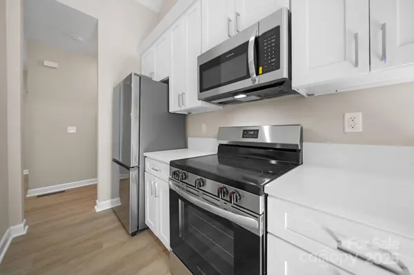 125 Grafton PL, Troutman, NC 28166