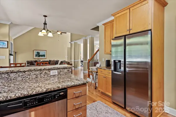 204 Shepherds Bluff DR, Mooresville, NC 28115