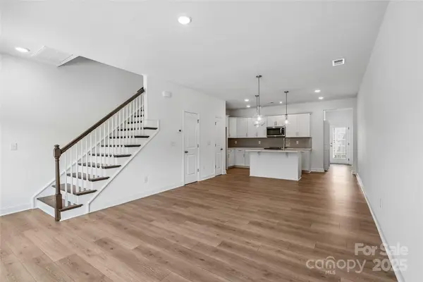 131 Cherry Springs LN #12-B, Asheville, NC 28804