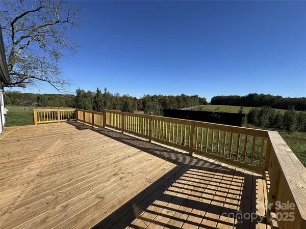 3849 Willard Hall PL, Lenoir, NC 28645