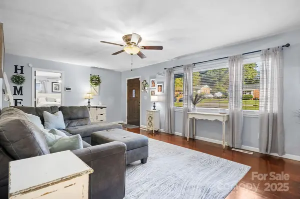 807 15th ST NW, Conover, NC 28613