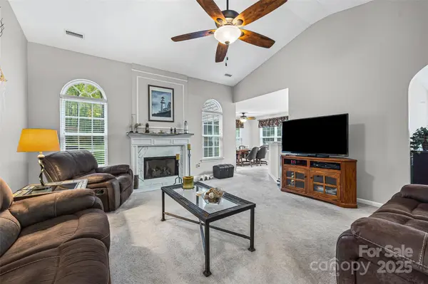 487 Saddlebrook DR, Rock Hill, SC 29730