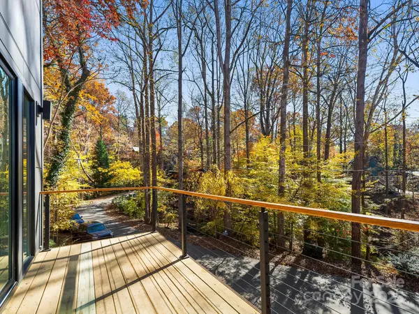 15 Perdue PL, Asheville, NC 28806