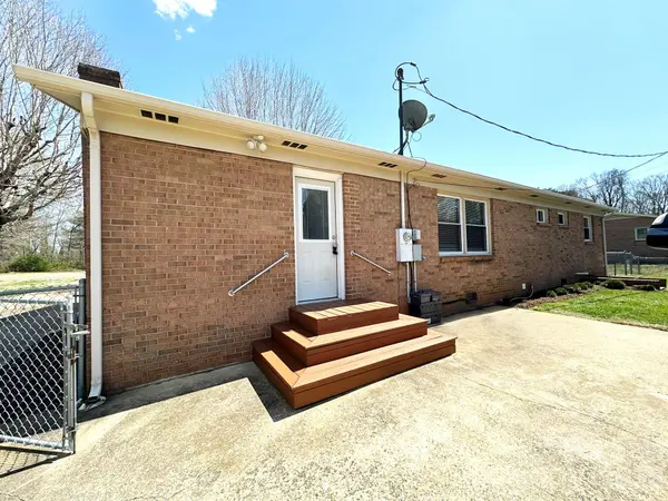 3157 28th ST NE, Hickory, NC 28601