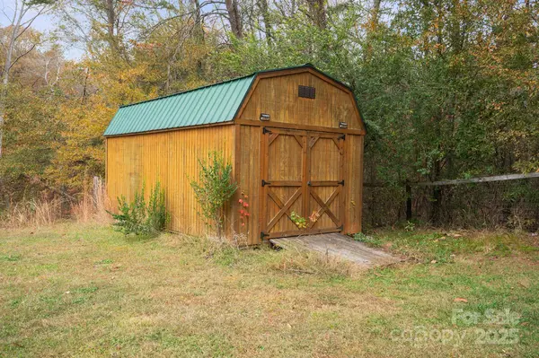 5260 Rifle Range RD, Conover, NC 28613
