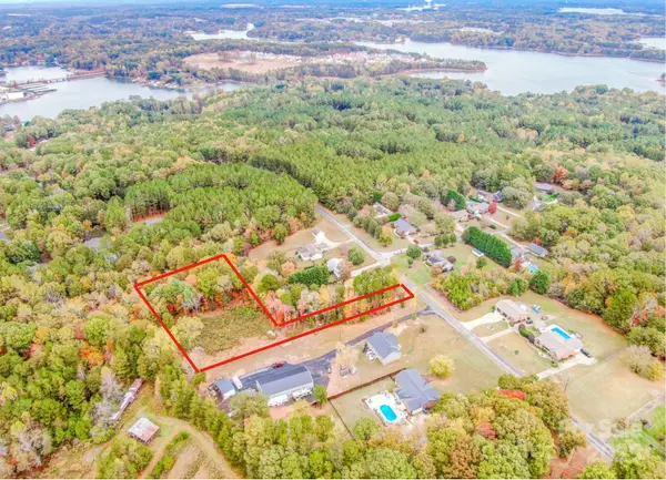 4803 Burris RD, Denver, NC 28037