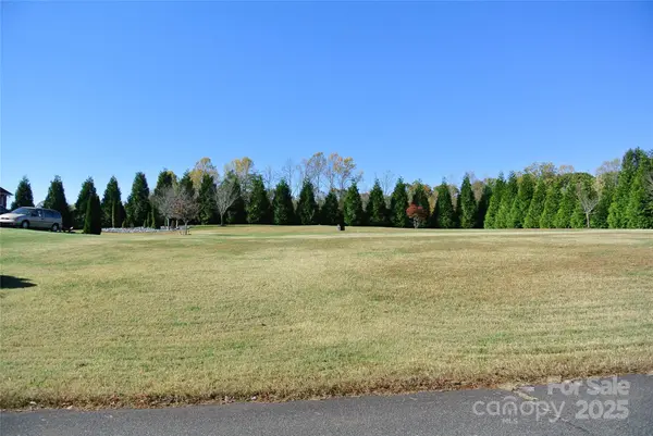 153 Kensington DR, Forest City, NC 28043