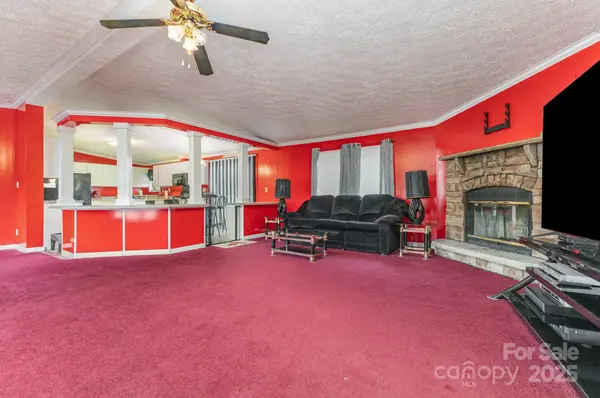 339 Howard Norton DR, Hiddenite, NC 28636