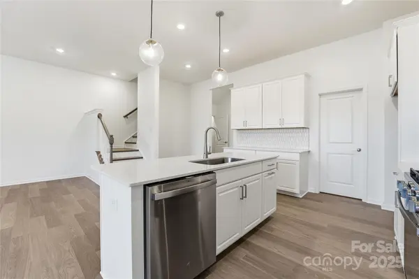 105 Silver Fleet DR, Indian Trail, NC 28079