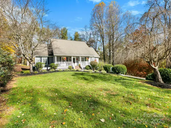 8 Alexander Chapel DR, Asheville, NC 28804