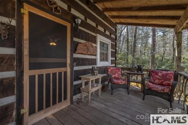 1524 McCall RD, Cashiers, NC 28717