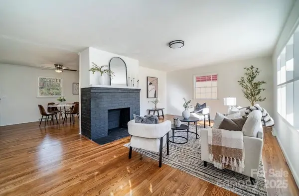 57 Rosewood AVE, Asheville, NC 28801