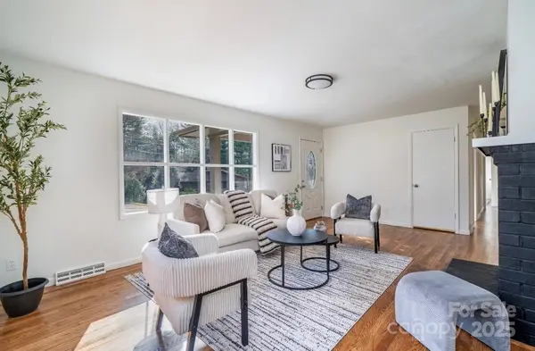 57 Rosewood AVE, Asheville, NC 28801