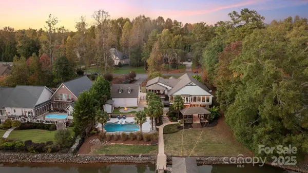 4625 Water Oak DR, Clover, SC 29710