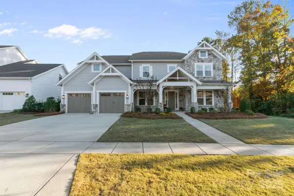 2085 Paddlers Cove DR, Clover, SC 29710