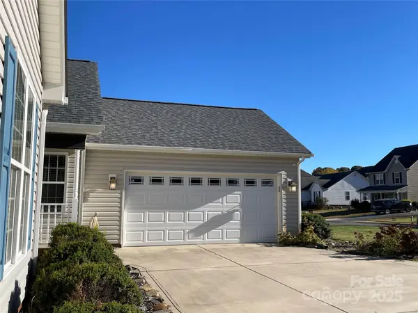 4040 Hereford LN, Dallas, NC 28034