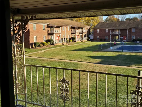 119 Carriage House DR, Kannapolis, NC 28081