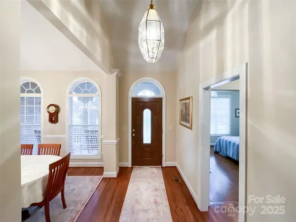 1004 Ivy Pond LN, Indian Trail, NC 28079