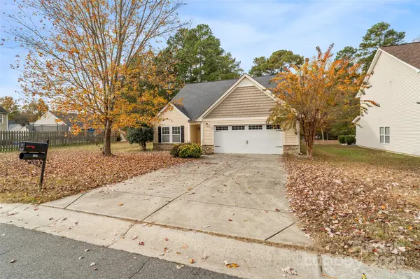 111 Emily Crest LN, Rock Hill, SC 29730