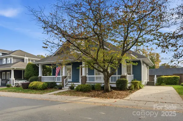 618 Olmsted Park PL, Charlotte, NC 28203