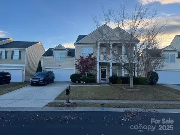 11703 Red Knoll LN, Pineville, NC 28134