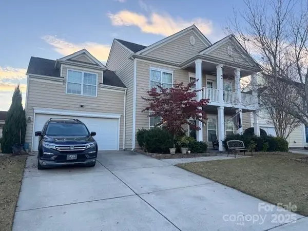 11703 Red Knoll LN, Pineville, NC 28134