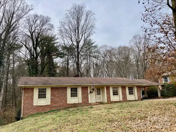 434 Shady LN, Wilkesboro, NC 28697