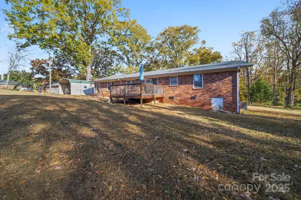 678 Wildwood DR, Rock Hill, SC 29730