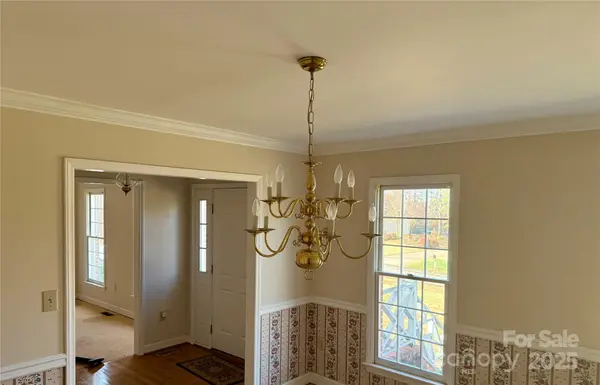 226 Countrywood DR, Forest City, NC 28043