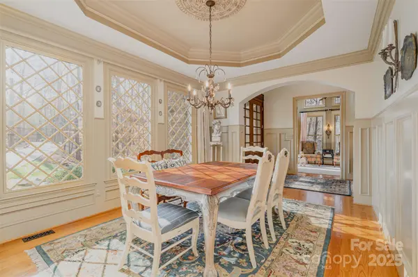 2504 White Thorne LN, Waxhaw, NC 28173