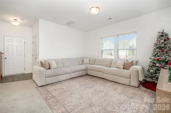 3048 Pinehills WAY, Mount Holly, NC 28120