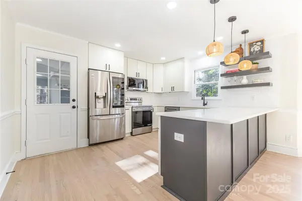 3335 Carnegie LN, Matthews, NC 28105