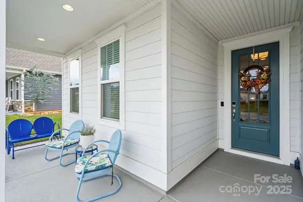 864 Black Beard DR, Denver, NC 28037