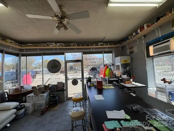814 S MAIN ST, Clover, SC 29710